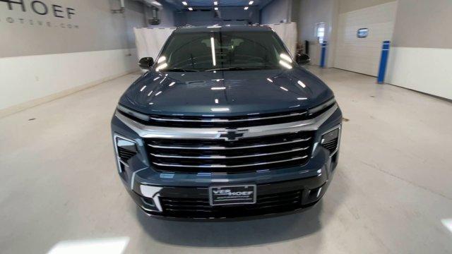 new 2026 Chevrolet Traverse car, priced at $62,040