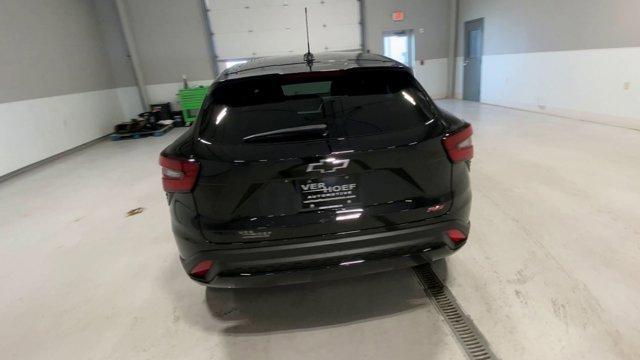 new 2025 Chevrolet Trax car