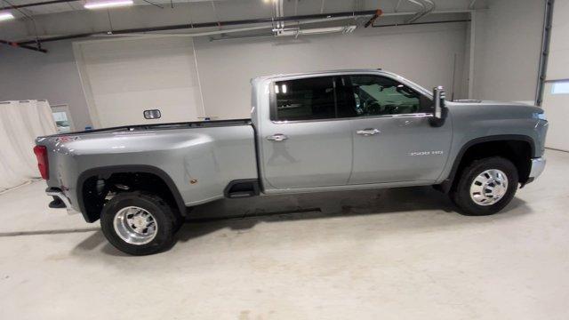 new 2025 Chevrolet Silverado 3500 car