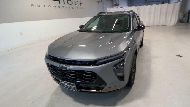 new 2025 Chevrolet Trax car