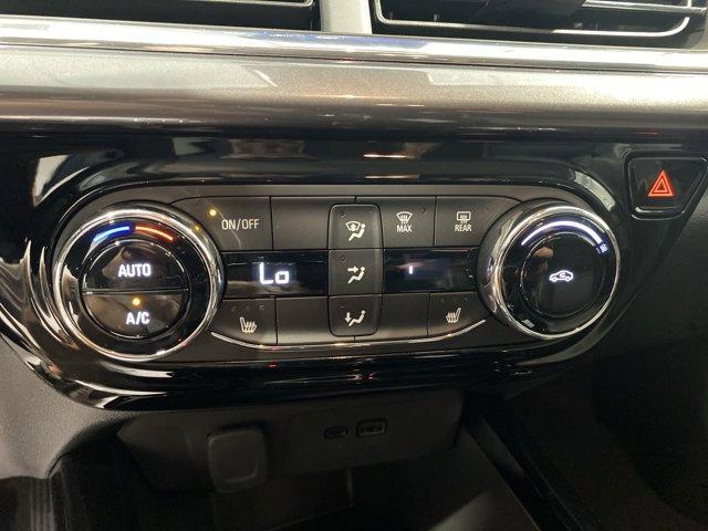 new 2025 Chevrolet Trax car