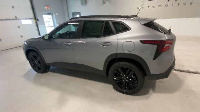 new 2025 Chevrolet Trax car