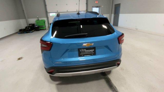 new 2025 Chevrolet Trax car