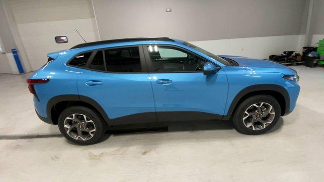 new 2025 Chevrolet Trax car