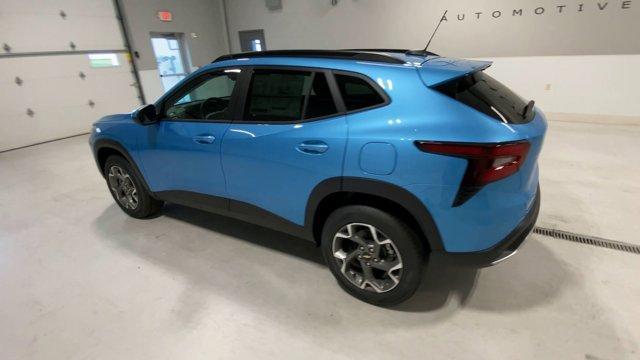 new 2025 Chevrolet Trax car