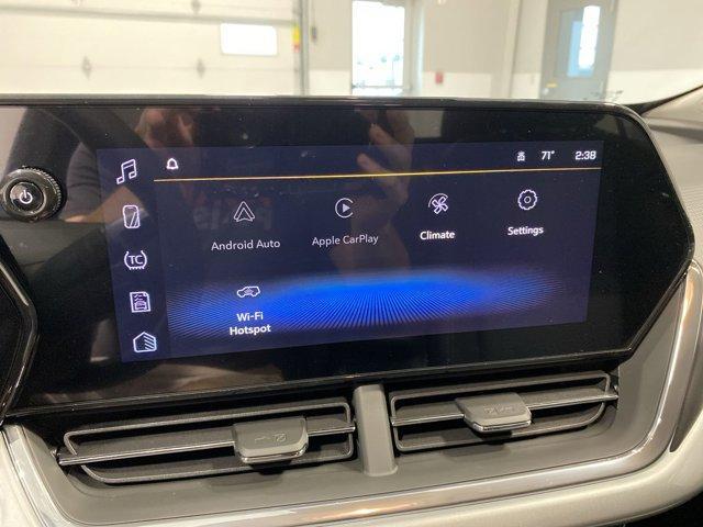 new 2025 Chevrolet Trax car