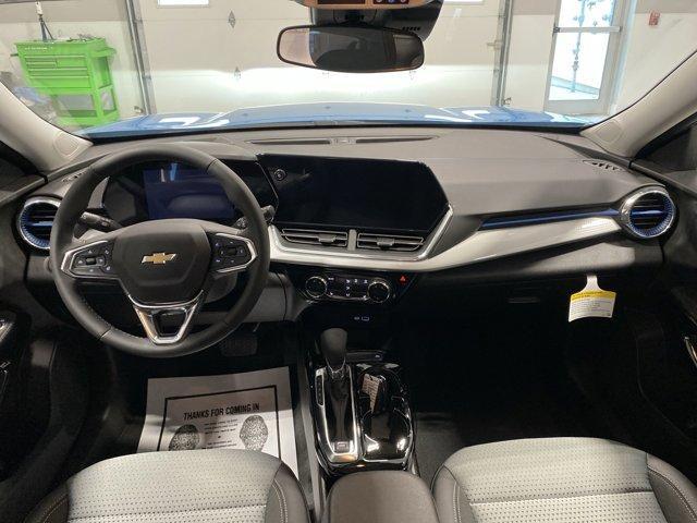 new 2025 Chevrolet Trax car
