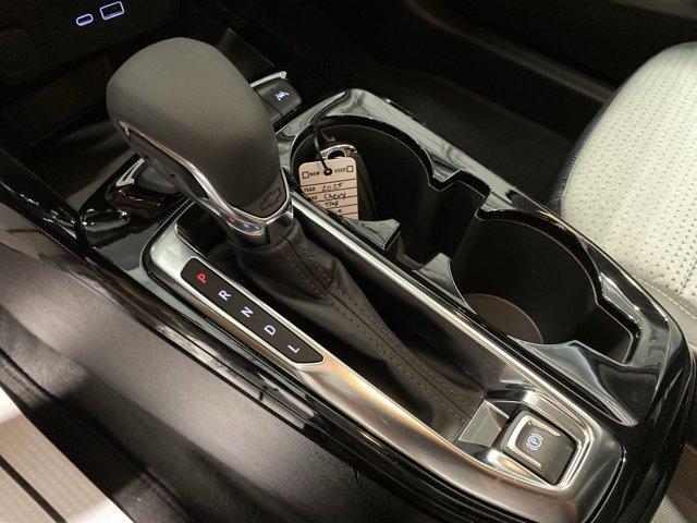 new 2025 Chevrolet Trax car