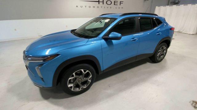 new 2025 Chevrolet Trax car