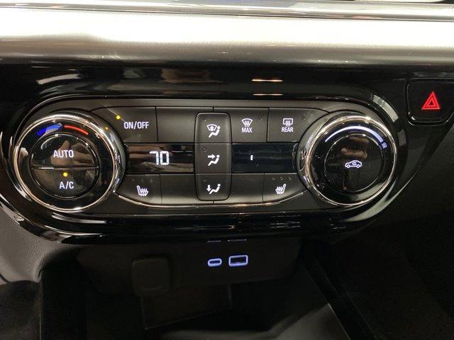 new 2025 Chevrolet Trax car