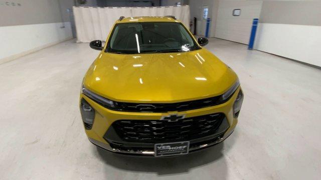 new 2025 Chevrolet Trax car
