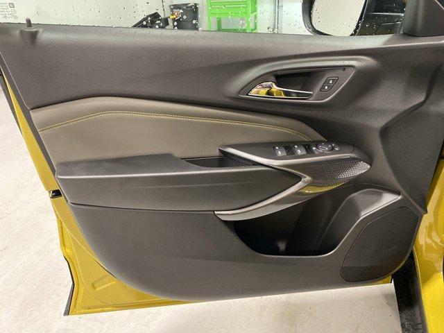 new 2025 Chevrolet Trax car