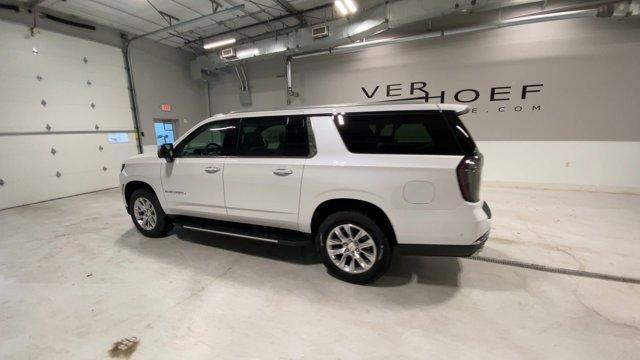 new 2025 Chevrolet Suburban car