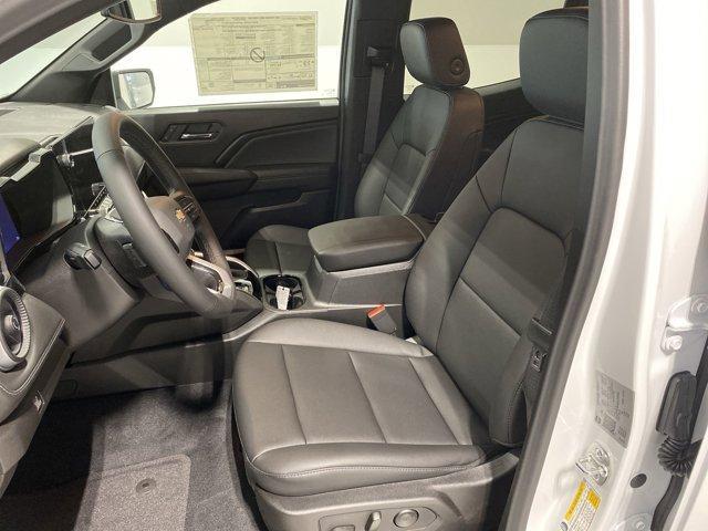 new 2025 Chevrolet Colorado car
