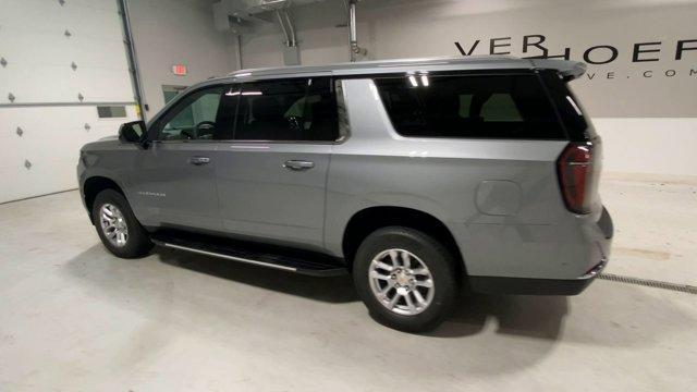 new 2025 Chevrolet Suburban car