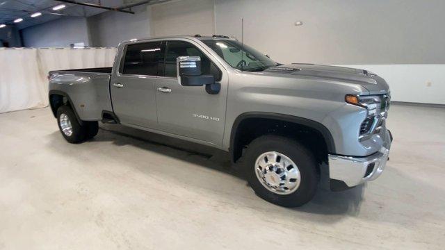 new 2025 Chevrolet Silverado 3500 car