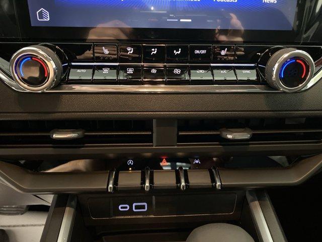 new 2025 Chevrolet Colorado car
