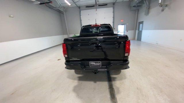 new 2025 Chevrolet Colorado car