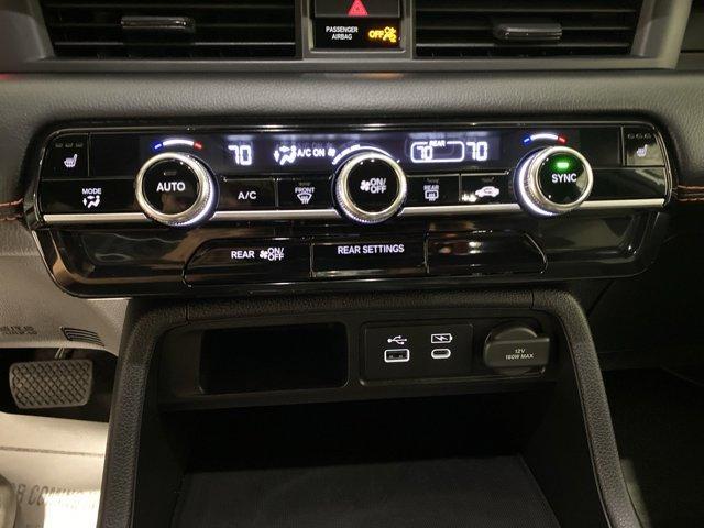 used 2025 Honda Pilot car, priced at $38,900