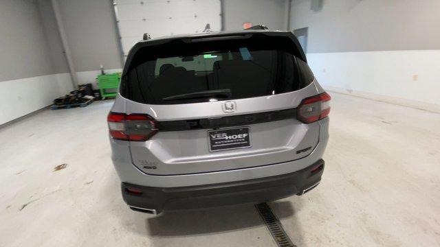 used 2025 Honda Pilot car, priced at $38,900
