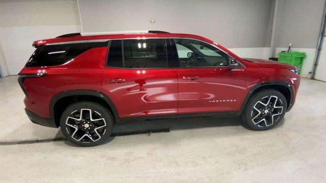 new 2025 Chevrolet Traverse car