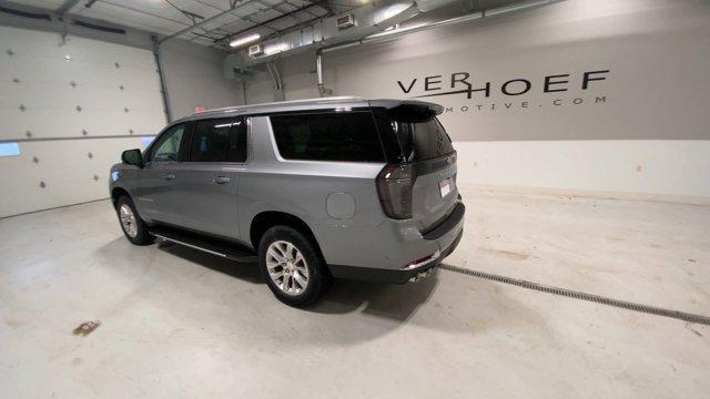 new 2025 Chevrolet Suburban car