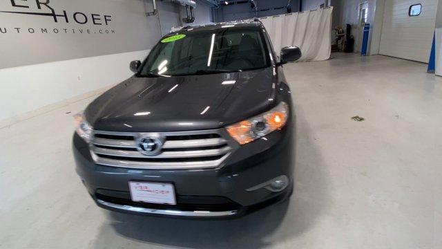 used 2013 Toyota Highlander car, priced at $17,900