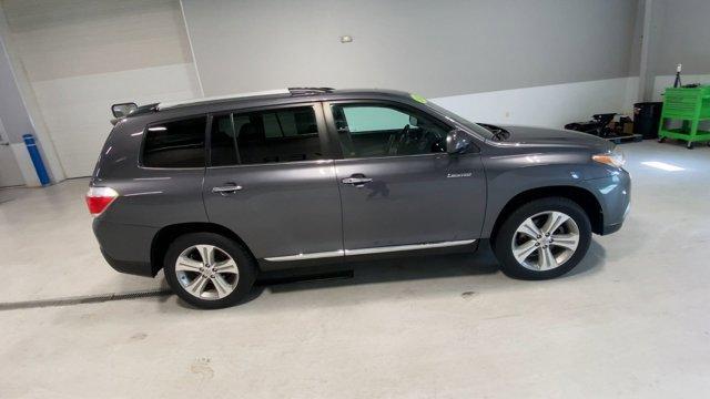 used 2013 Toyota Highlander car, priced at $17,900