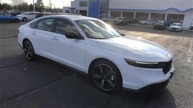 new 2025 Honda Accord Hybrid car, priced at $35,205