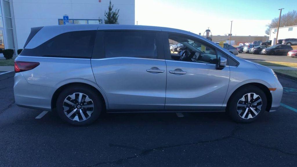 new 2026 Honda Odyssey car, priced at $44,290