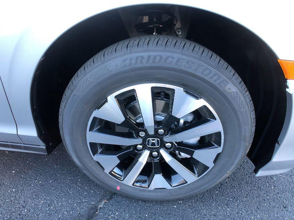 new 2026 Honda Odyssey car, priced at $44,290