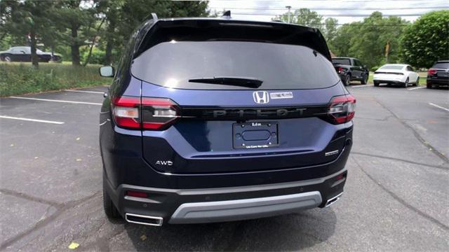 new 2025 Honda Pilot car, priced at $50,995