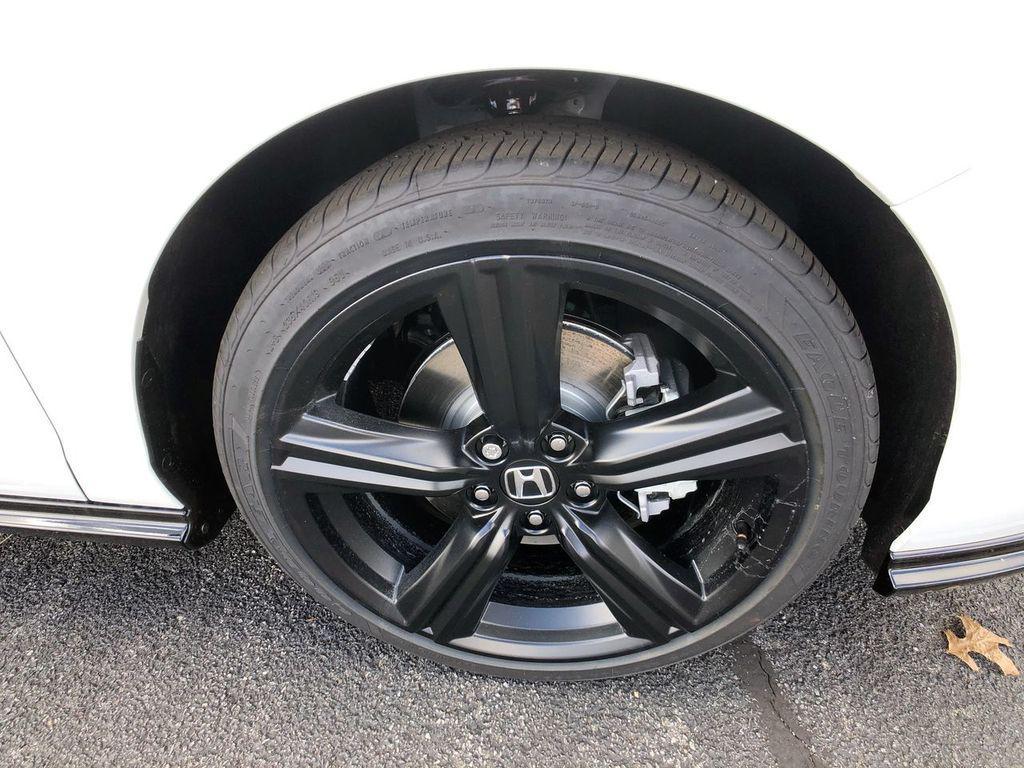 new 2025 Honda Accord Hybrid car, priced at $37,025
