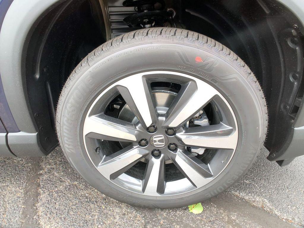 new 2025 Honda Pilot car, priced at $51,095