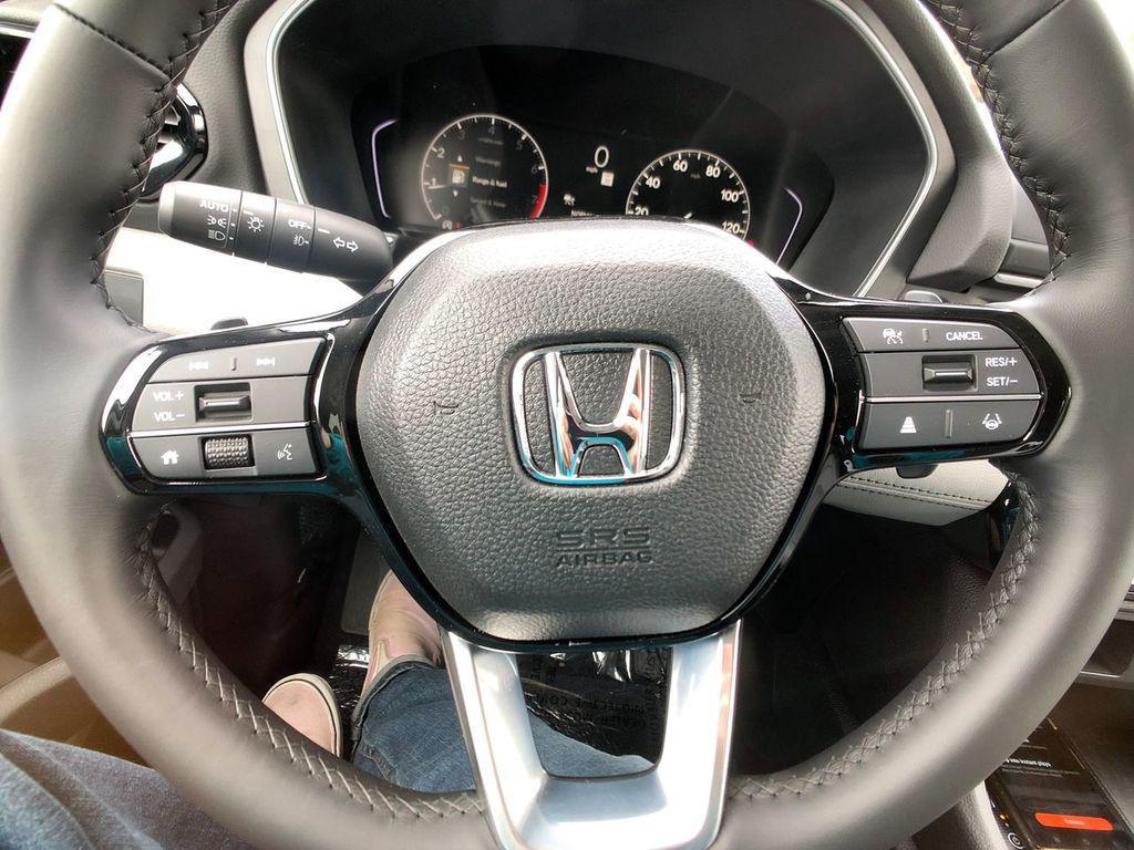 new 2025 Honda Pilot car, priced at $51,095