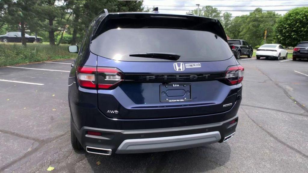 new 2025 Honda Pilot car, priced at $51,095