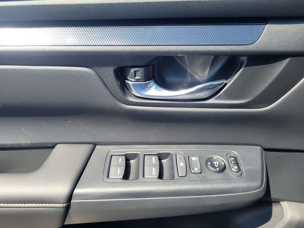 new 2026 Honda CR-V Hybrid car, priced at $38,580