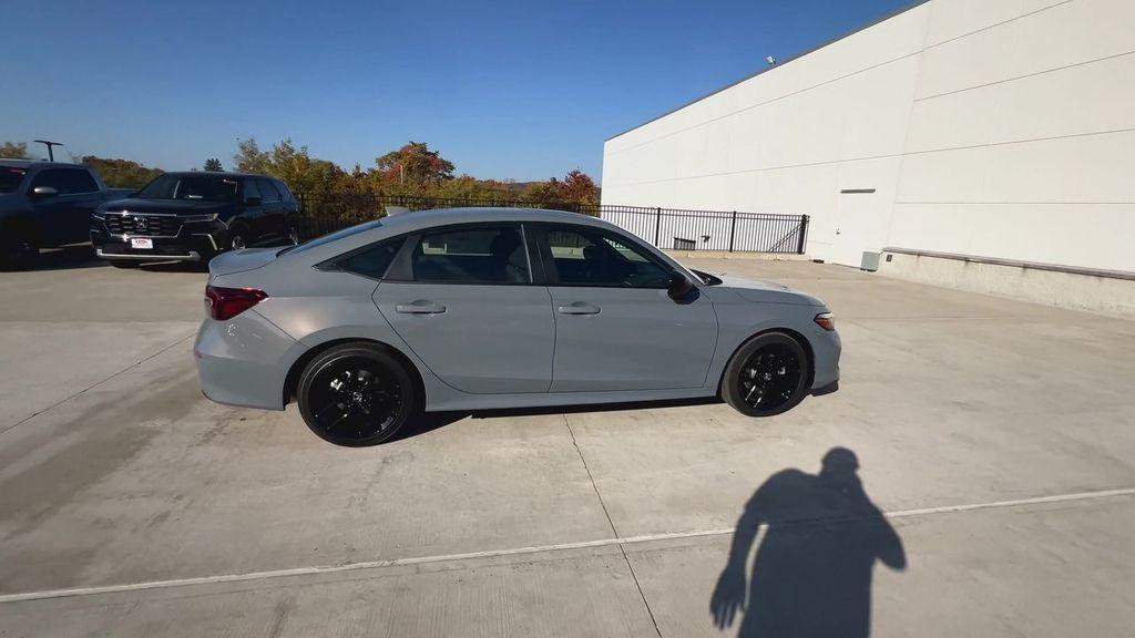 new 2025 Honda Civic Hybrid car, priced at $30,555