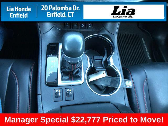 used 2019 Toyota Highlander car, priced at $22,777