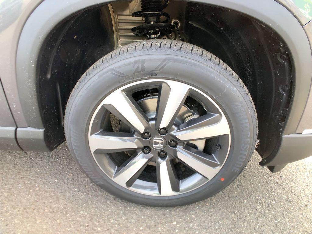 new 2025 Honda Pilot car, priced at $51,095