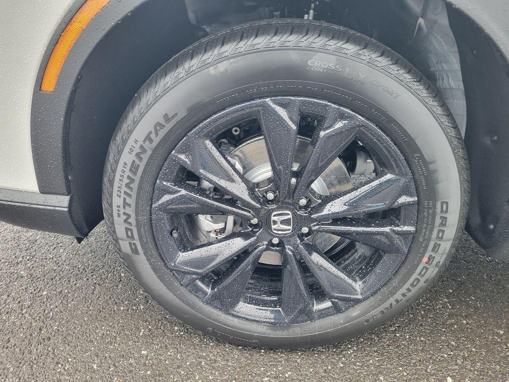 new 2026 Honda CR-V Hybrid car, priced at $44,155