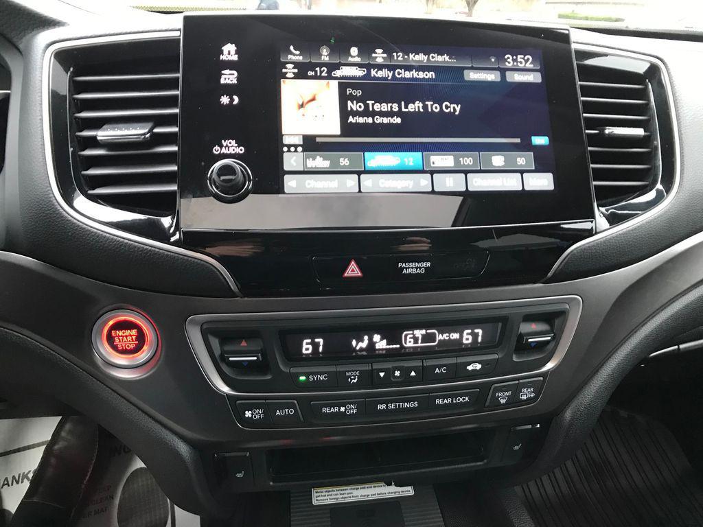 used 2022 Honda Pilot car, priced at $33,977