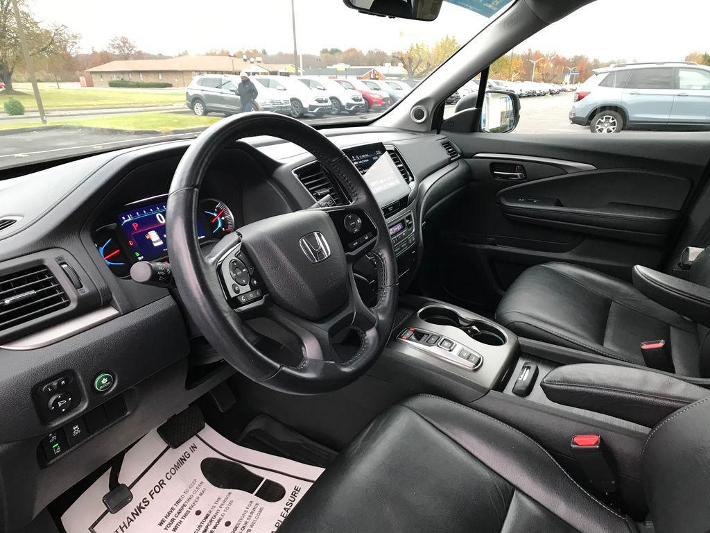 used 2022 Honda Pilot car, priced at $33,977