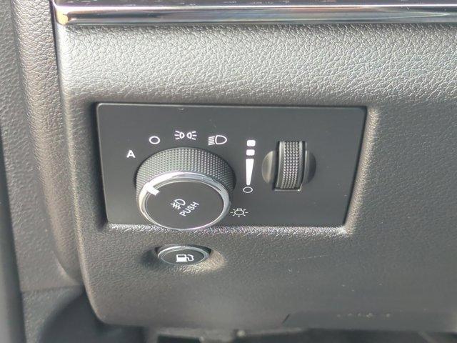 used 2020 Jeep Grand Cherokee car, priced at $33,224