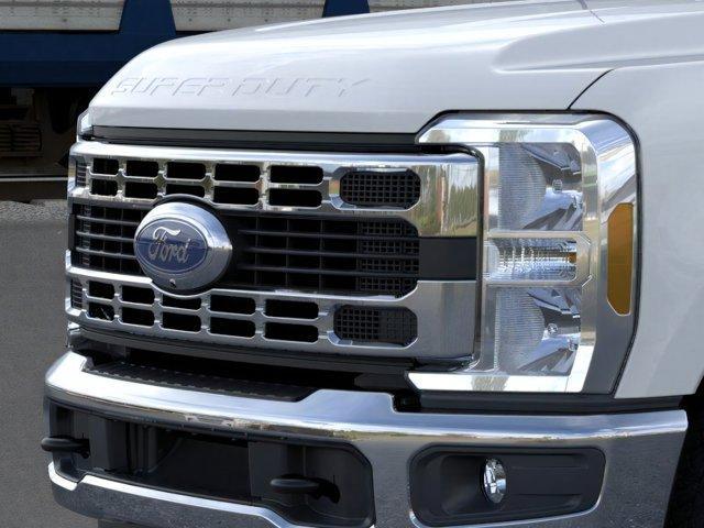 new 2025 Ford F-350 car, priced at $73,612