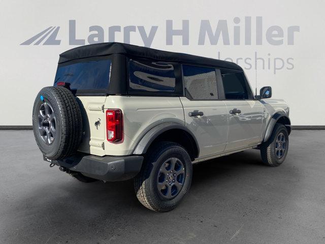 new 2025 Ford Bronco car, priced at $45,552