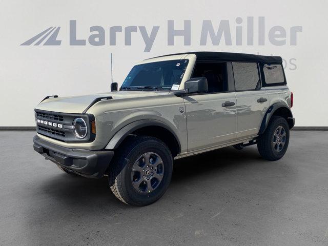 new 2025 Ford Bronco car, priced at $45,552