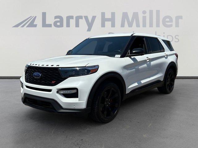 used 2022 Ford Explorer car, priced at $40,000