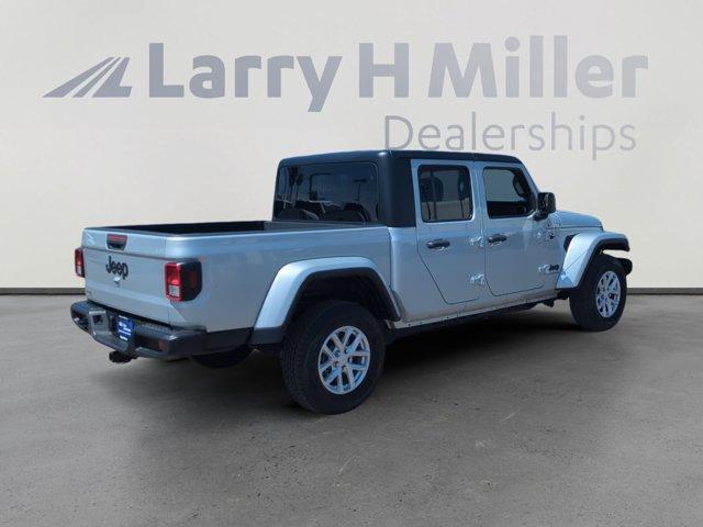 used 2023 Jeep Gladiator car, priced at $31,765