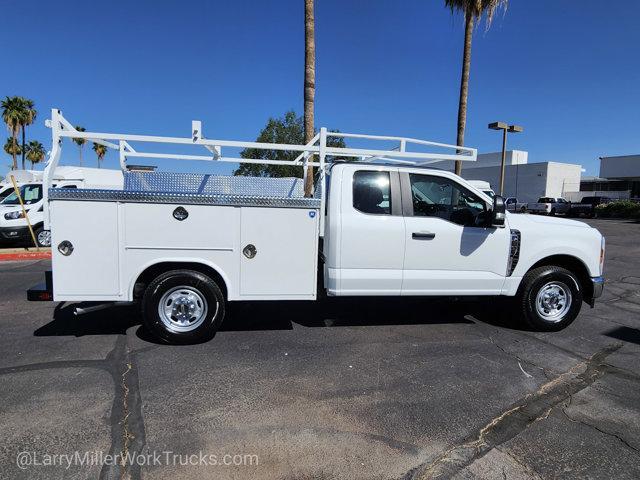 new 2025 Ford F-250 car, priced at $51,852